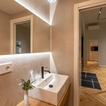 Vatican Charming Rhome